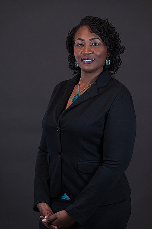Charlene_Headshot00007_26-Edit