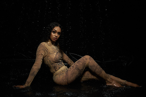Wet-Shoot-Jasmine-Anais 01019