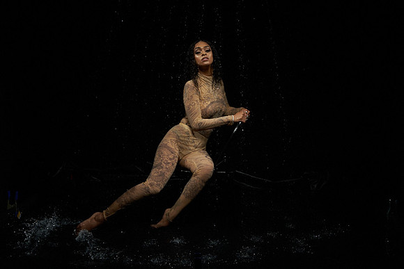 Wet-Shoot-Jasmine-Anais 01053