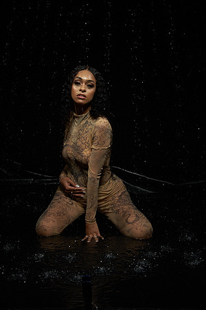 Wet-Shoot-Jasmine-Anais 01023