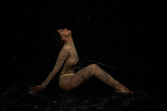 Wet-Shoot-Jasmine-Anais 01012