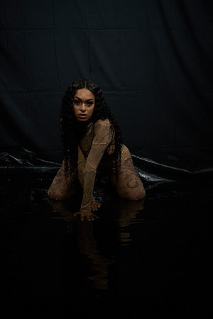 Wet-Shoot-Jasmine-Anais 01096