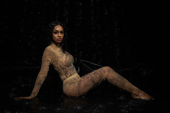 Wet-Shoot-Jasmine-Anais 01018