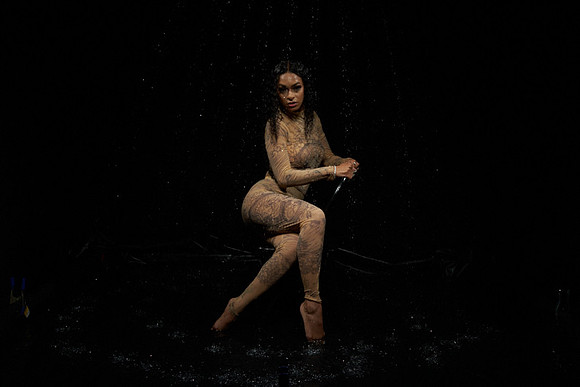 Wet-Shoot-Jasmine-Anais 01052