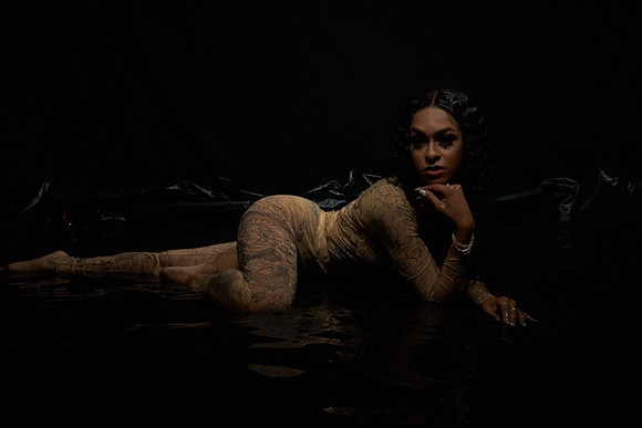 Wet-Shoot-Jasmine-Anais 01150