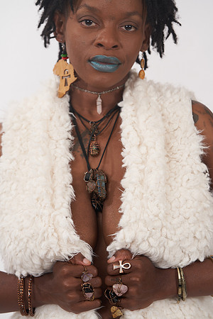 20210501_Mama-Nefer07759
