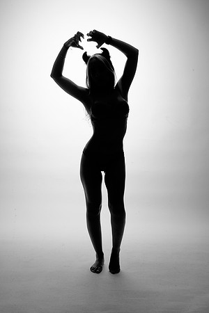 SashaB-RebeccaByczkoski.Silhouette05106