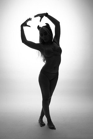 SashaB-RebeccaByczkoski.Silhouette05111