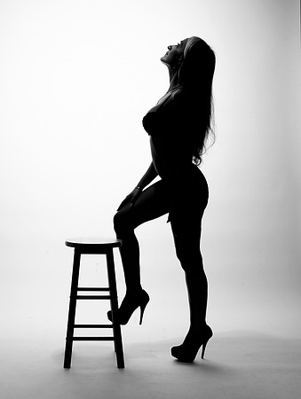 SashaB-RebeccaByczkoski.Silhouette05135