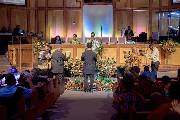 Black History Month Worship Service-0138-DeNoiseAI-severe-noise