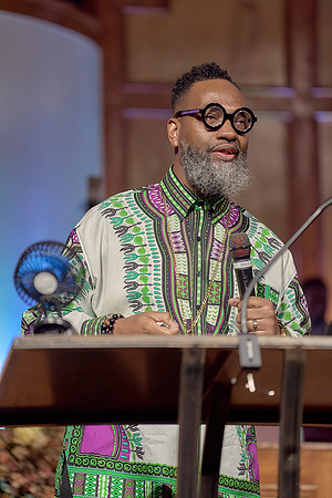 Black History Month Worship Service-0168-DeNoiseAI-severe-noise