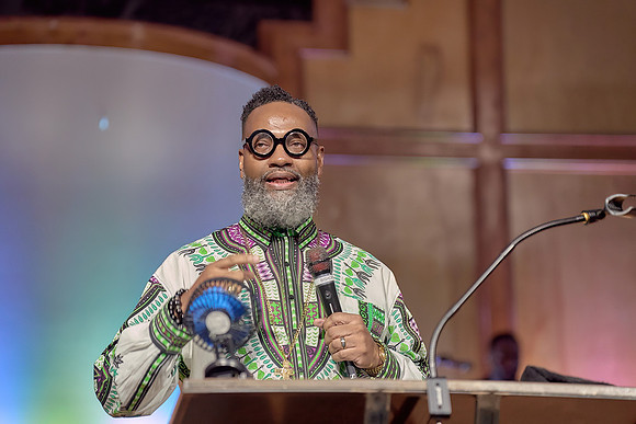Black History Month Worship Service-0171-DeNoiseAI-severe-noise