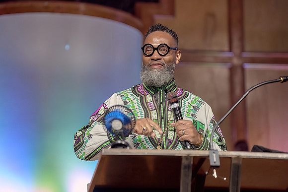 Black History Month Worship Service-0175-DeNoiseAI-severe-noise