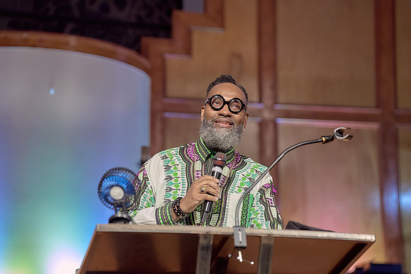 Black History Month Worship Service-0193-DeNoiseAI-severe-noise