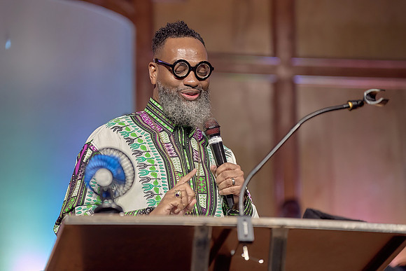 Black History Month Worship Service-0213-DeNoiseAI-severe-noise