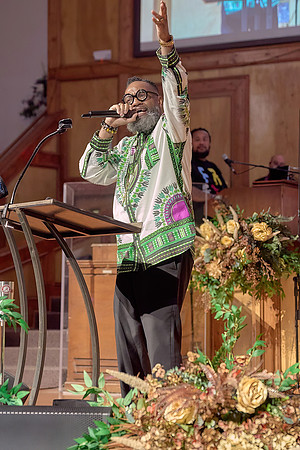 Black History Month Worship Service-0249-DeNoiseAI-severe-noise