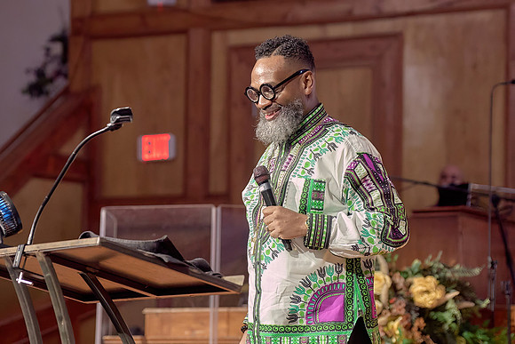 Black History Month Worship Service-0264-DeNoiseAI-severe-noise
