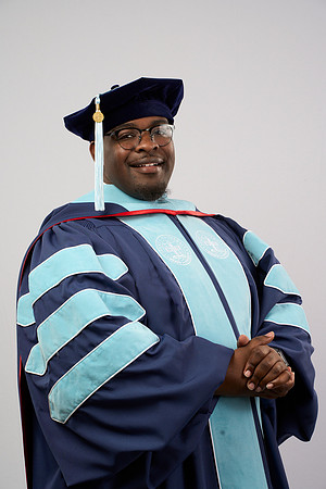 20230304_Grad-Photo_Darius-Peterson7400002_1