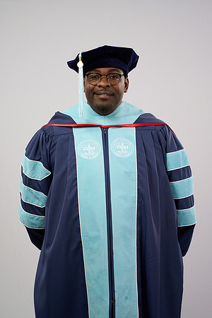 20230304_Grad-Photo_Darius-Peterson7400004_1