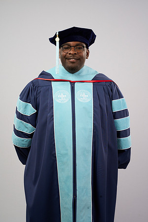 20230304_Grad-Photo_Darius-Peterson7400006_1