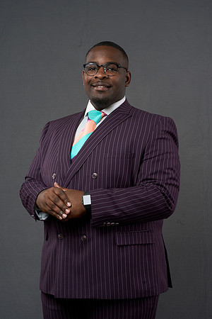 20230304_Grad-Photo_Darius-Peterson7400011