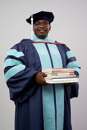 20230304_Grad-Photo_Darius-Peterson7400014_1