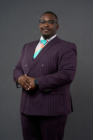 20230304_Grad-Photo_Darius-Peterson7400015
