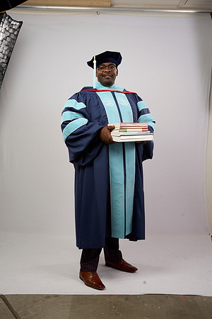 20230304_Grad-Photo_Darius-Peterson7400017_1