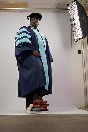 20230304_Grad-Photo_Darius-Peterson7400020_1