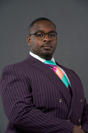 20230304_Grad-Photo_Darius-Peterson7400023