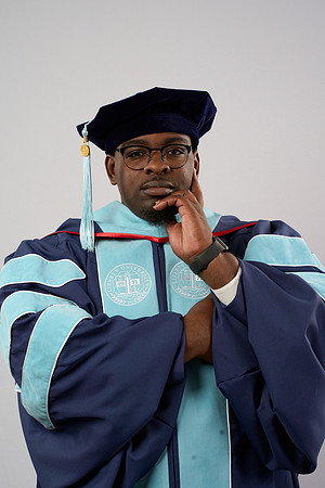 20230304_Grad-Photo_Darius-Peterson7400024_1