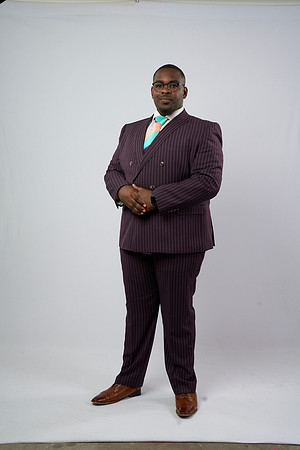 20230304_Grad-Photo_Darius-Peterson7400027