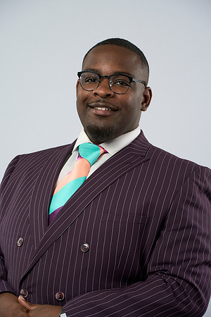 20230304_Grad-Photo_Darius-Peterson7400035