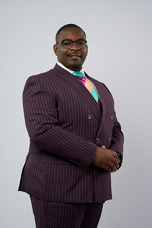 20230304_Grad-Photo_Darius-Peterson7400038