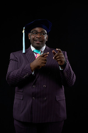 20230304_Grad-Photo_Darius-Peterson7400044