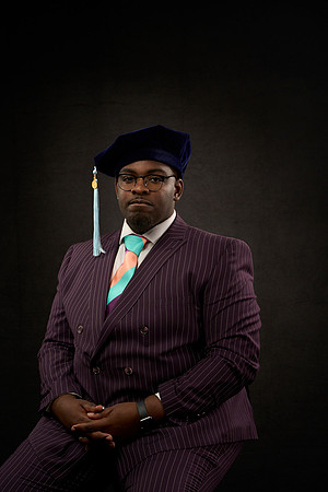 20230304_Grad-Photo_Darius-Peterson7400067