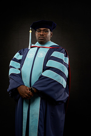 20230304_Grad-Photo_Darius-Peterson7400081