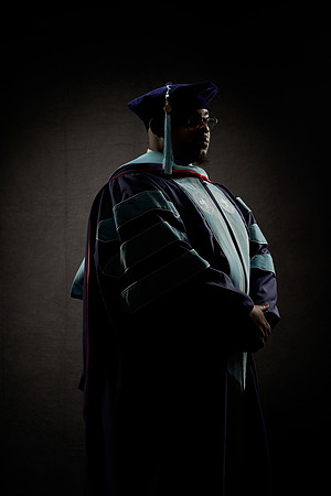 20230304_Grad-Photo_Darius-Peterson7400098