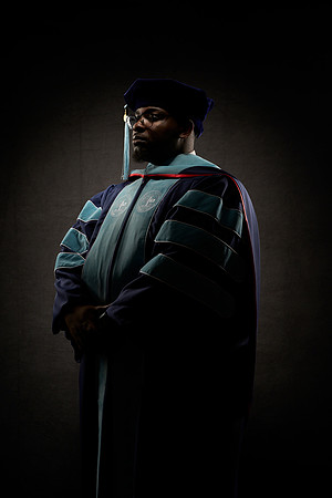 20230304_Grad-Photo_Darius-Peterson7400101