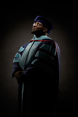 20230304_Grad-Photo_Darius-Peterson7400102