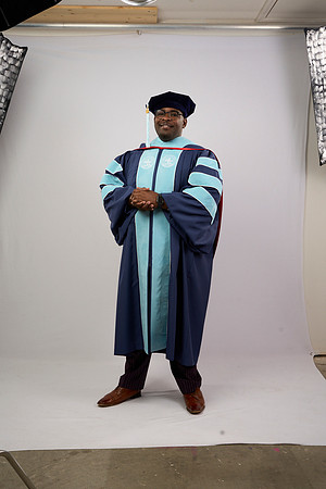 20230304_Grad-Photo_Darius-Peterson7400106