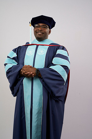 20230304_Grad-Photo_Darius-Peterson7400107