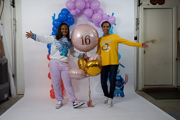 119Sweet Sixteen Chanel-7476
