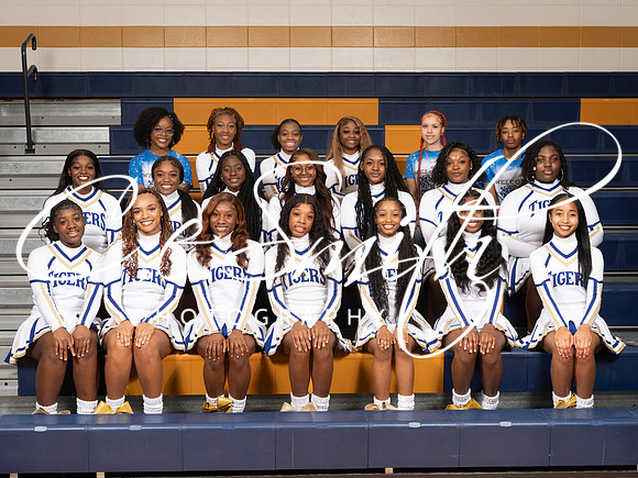 Bradwell Institute Basketball Cheer Team-16-6050