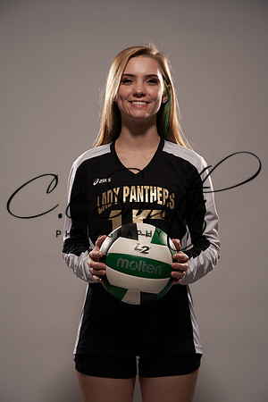 LCHS-VB20_2020-LCHS-Volleyball-Seniors_02044