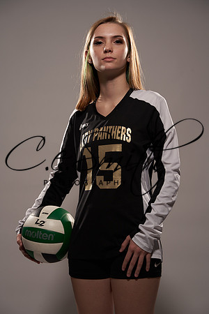 LCHS-VB20_2020-LCHS-Volleyball-Seniors_02049