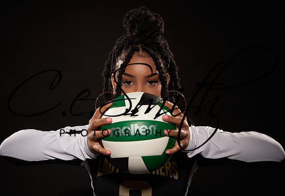 LCHS-VB20_2020-LCHS-Volleyball-Seniors_02111