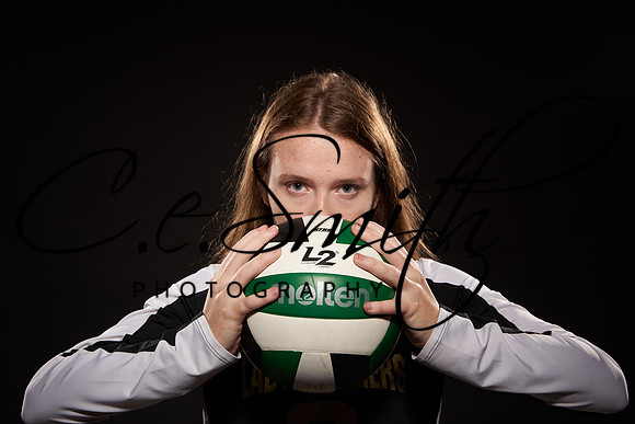 LCHS-VB20_2020-LCHS-Volleyball-Seniors_02113