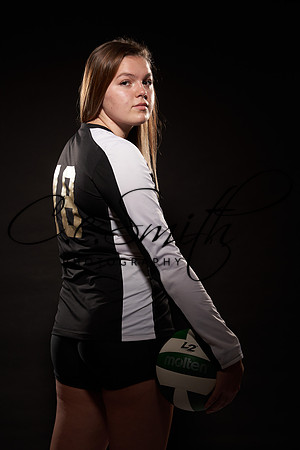LCHS-VB20_2020-LCHS-Volleyball-Seniors_02121